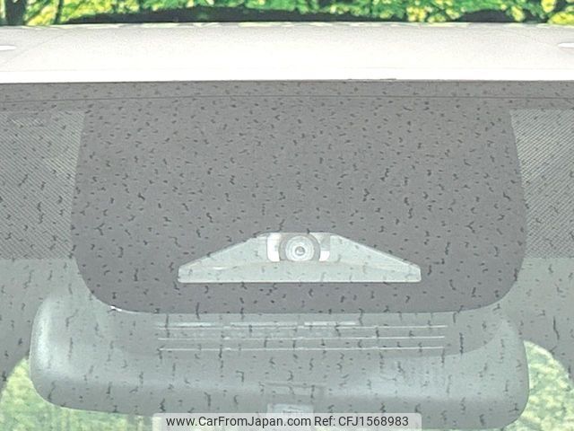 toyota noah 2022 CFJ1568983 image 2