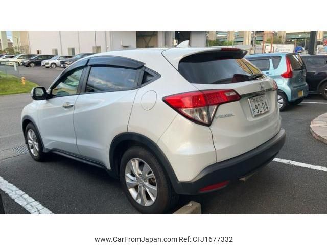 honda vezel 2018 CFJ1677332 image 2