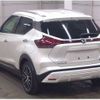 nissan kix 2022 CFJ1633382 image 2