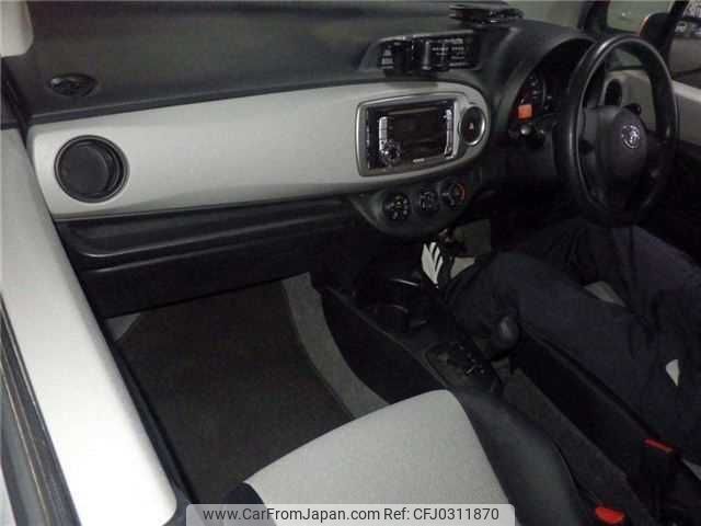 toyota vitz 2011 TE2557 image 2