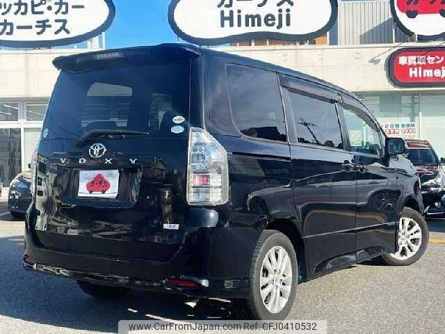 toyota voxy 2010 504928-925706 image 2