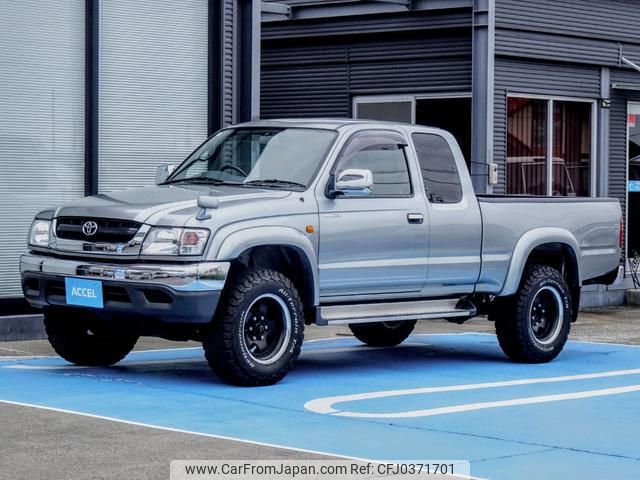 toyota hilux-sports-pick-up 2003 GOO_JP_700060001230241017001 image 1