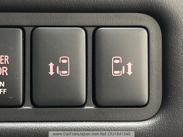 mitsubishi delica-d5 2024 CFJ1841540 image 2