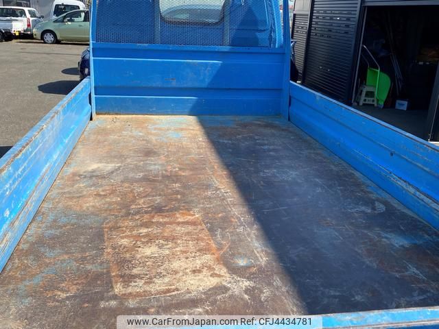 1983 Isuzu Elf Truck 2WD - Car Price $8,138
