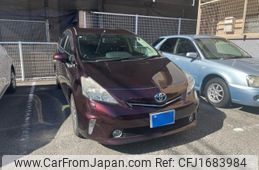 toyota prius-α 2014 CFJ1683984