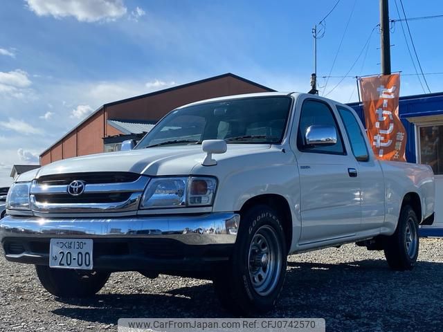 toyota hilux-sports-pick-up 2003 GOO_NET_EXCHANGE_0404390A30250210W002 image 2