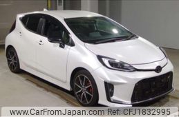 toyota aqua 2024 CFJ1832995
