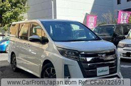 toyota noah 2017 -TOYOTA--Noah DBA-ZRR80W--ZRR80-0384005---TOYOTA--Noah DBA-ZRR80W--ZRR80-0384005-