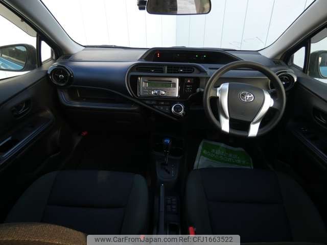 toyota aqua 2016 CFJ1663522 image 2