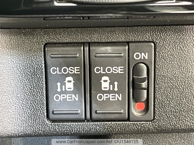 honda stepwagon 2015 CFJ1540125 image 2