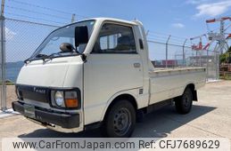 toyota-hiace-truck-1984-9219-car_95a12b6b-cfa2-4617-939d-d8a519f9266b
