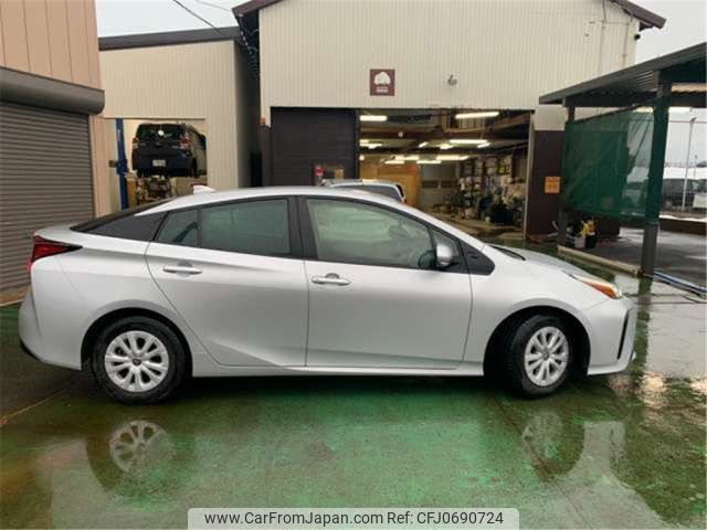 toyota prius 2022 -TOYOTA--Prius 6AA-ZVW55--ZVW55-6026439---TOYOTA--Prius 6AA-ZVW55--ZVW55-6026439- image 2