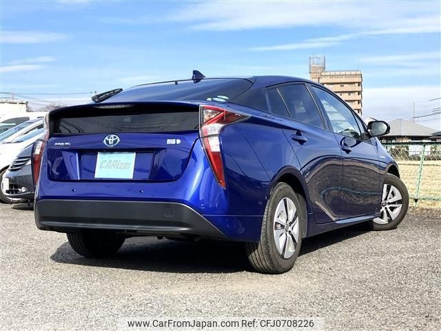 toyota prius 2017 quick_quick_DAA-ZVW51_ZVW51-8035020 image 2