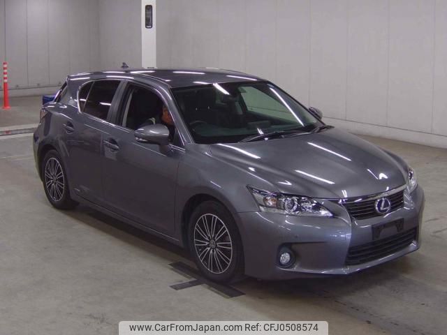 lexus ct 2013 quick_quick_DAA-ZWA10_ZWA10-2171956 image 1