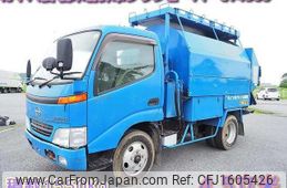hino dutro 2001 CFJ1605426
