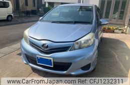 toyota vitz 2013 -TOYOTA--Vitz DBA-KSP130--KSP130-2075878---TOYOTA--Vitz DBA-KSP130--KSP130-2075878-