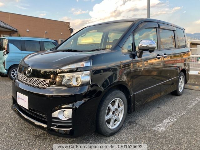 toyota voxy 2011 CFJ1625692 image 1