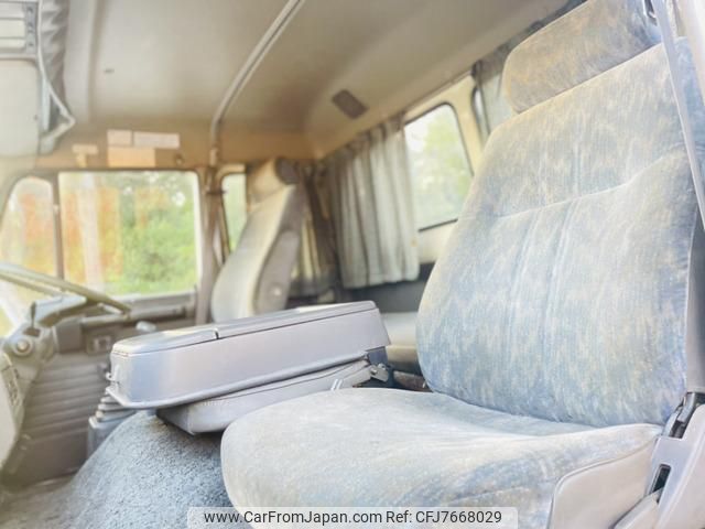 1990 Hino Super Dolphin 2WD - Car Price $43,561