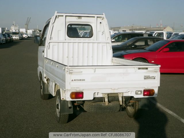 mitsubishi minicab-truck 1995 No.14375 image 2