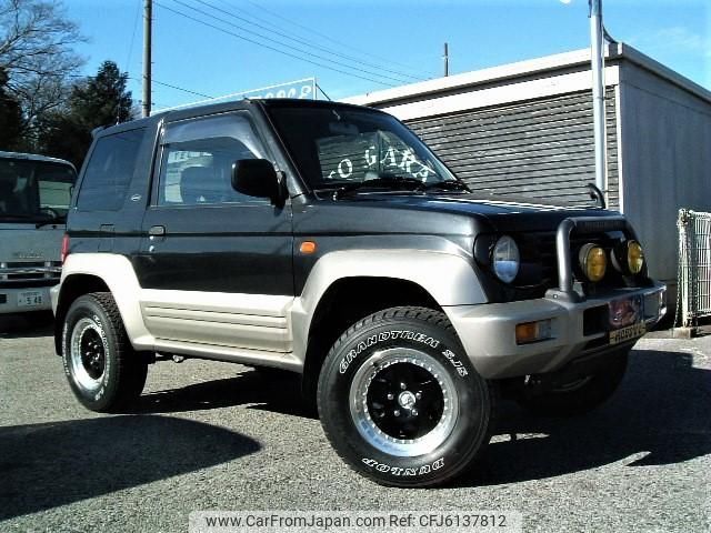 Used MITSUBISHI PAJERO JR 1997 CFJ6137812 in good condition for sale