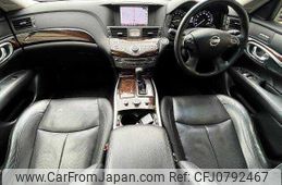 nissan fuga 2011 504928-928210