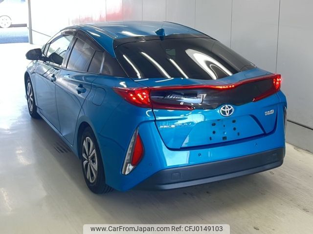 toyota prius-phv 2017 -TOYOTA--Prius PHV ZVW52-3014720---TOYOTA--Prius PHV ZVW52-3014720- image 2