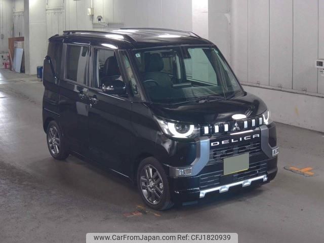 mitsubishi delica 2024 CFJ1820939 image 1