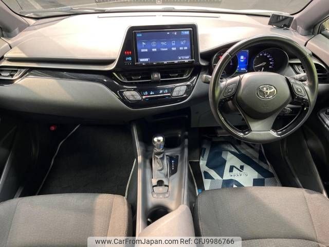 toyota c-hr 2018 -TOYOTA--C-HR DAA-ZYX10--ZYX10-2119945---TOYOTA--C-HR DAA-ZYX10--ZYX10-2119945- image 2