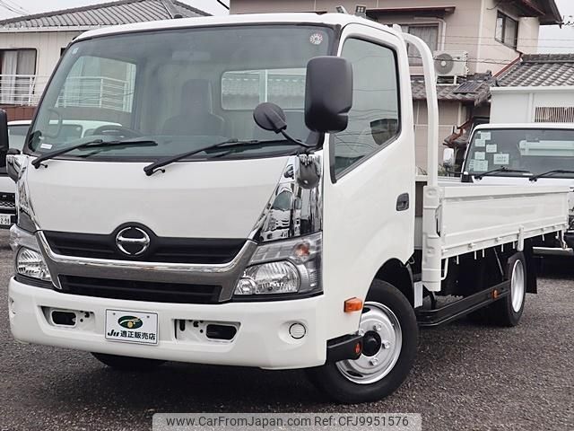 hino dutro 2017 GOO_NET_EXCHANGE_0207851A30240613W002 image 2