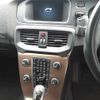 volvo v40 2014 NIKYO_KY94811 image 5