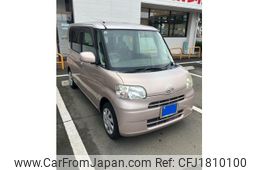 daihatsu tanto 2011 CFJ1810100