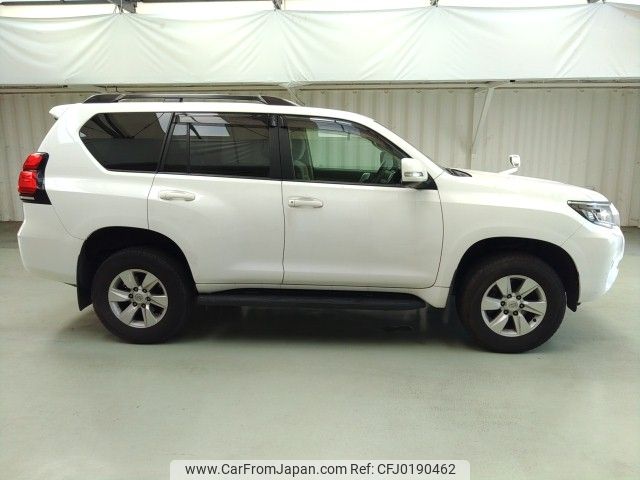 toyota land-cruiser-prado 2018 ENHANCEAUTO_1_ea287115 image 2