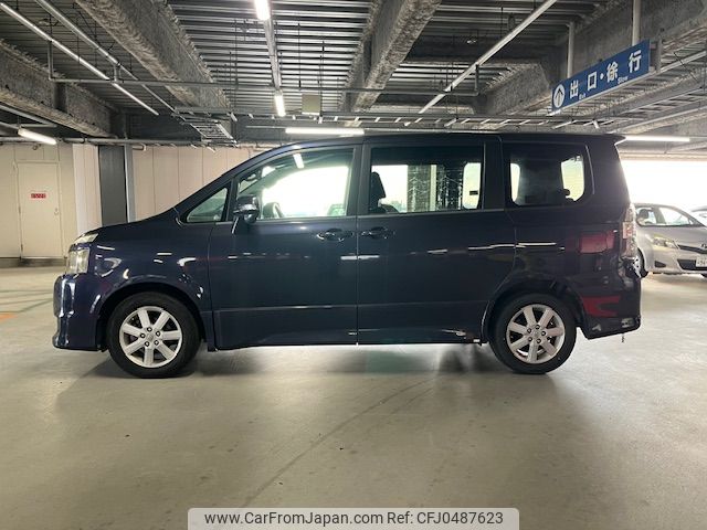 toyota voxy 2008 NIKYO_ZH83550 image 2