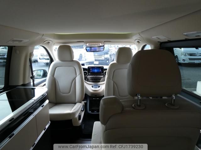mercedes-benz v-class 2022 CFJ1739230 image 2