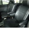 toyota voxy 2016 quick_quick_DAA-ZWR80W_0216240 image 4