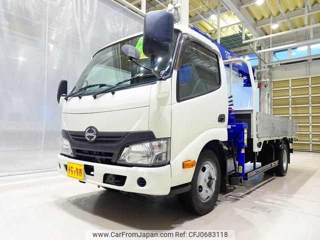 hino dutro 2017 GOO_NET_EXCHANGE_1230336A30241127W001 image 1