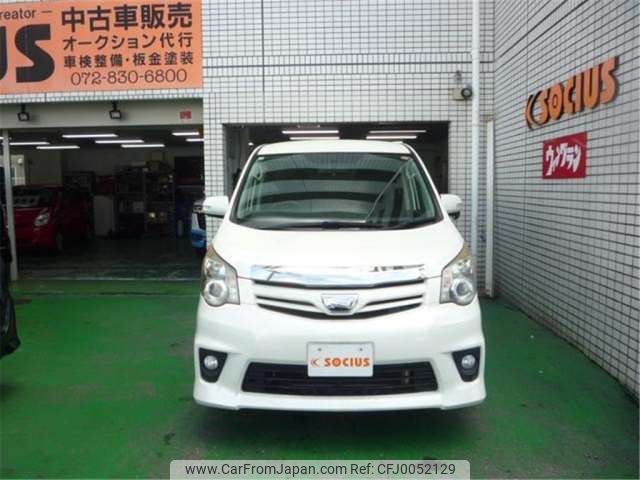 toyota noah 2010 -TOYOTA--Noah ZRR70W--ZRR70W-0370410---TOYOTA--Noah ZRR70W--ZRR70W-0370410- image 2