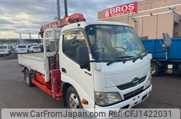 hino dutro 2013 CFJ1422031