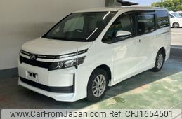 toyota voxy 2015 CFJ1654501