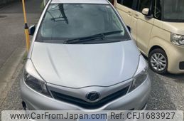 toyota vitz 2012 CFJ1683927