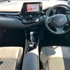 toyota c-hr 2019 quick_quick_6AA-ZYX11_ZYX11-2001503 image 3