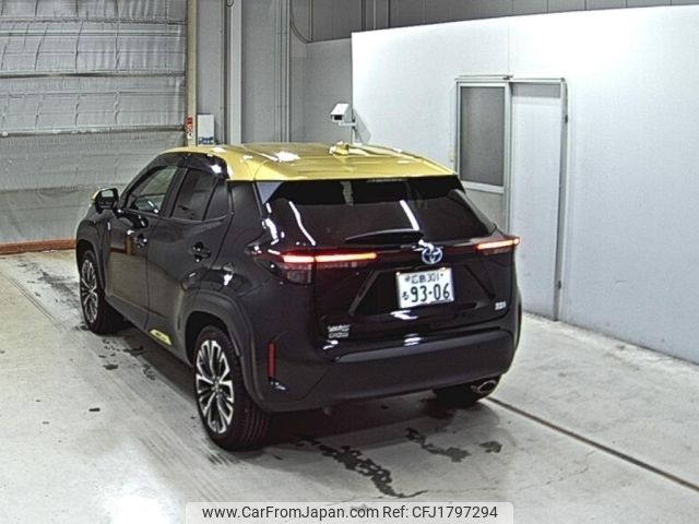 toyota yaris-cross 2021 CFJ1797294 image 2