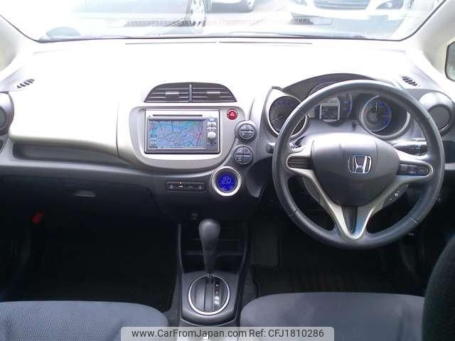 honda fit-hybrid 2012 CFJ1810286 image 2