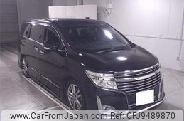 Nissan Elgrand 2010