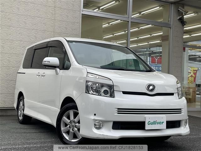 toyota voxy 2007 CFJ1828153 image 1