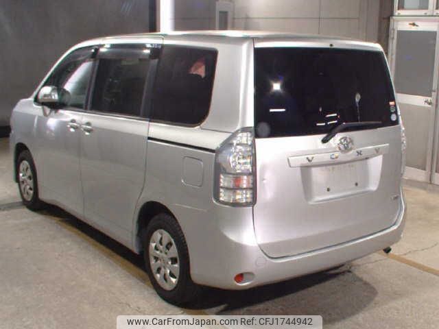 toyota voxy 2010 CFJ1744942 image 2