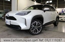 toyota yaris-cross 2022 -TOYOTA 【大阪 372ﾄ 818】--Yaris Cross 6AA-MXPJ15--MXPJ15-3021338---TOYOTA 【大阪 372ﾄ 818】--Yaris Cross 6AA-MXPJ15--MXPJ15-3021338-