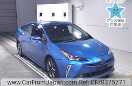 toyota prius 2019 -TOYOTA--Prius ZVW55-8069584---TOYOTA--Prius ZVW55-8069584-