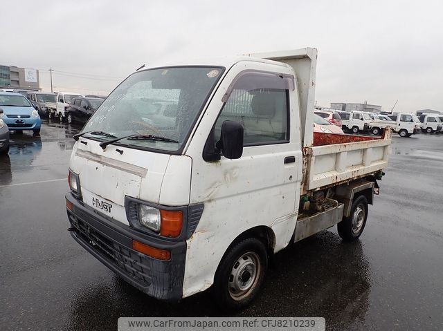 daihatsu-hijet-truck-1997-2100-car_96a0349d-5dba-47b6-8a4c-8f4433d1cdc6