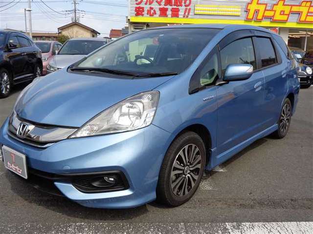 Used Honda Fit Shuttle 14 Nov Cfj In Good Condition For Sale